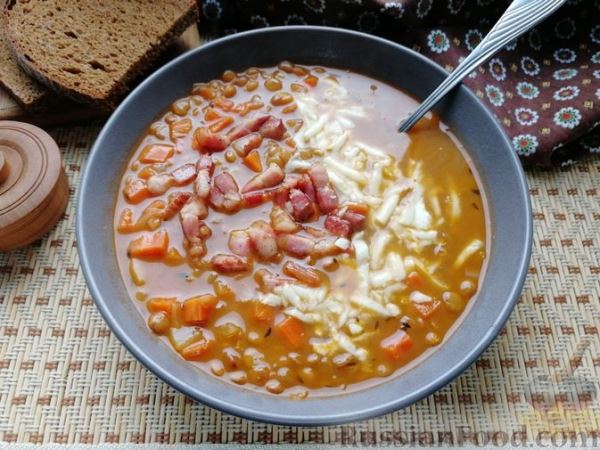 Куриный суп с чечевицей и овощами