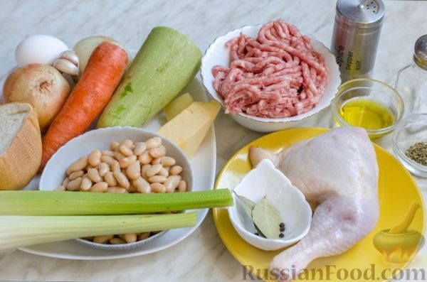 Куриный суп с кабачком, консервированной фасолью и мясными фрикадельками